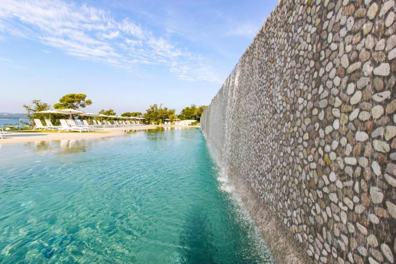 Sea House Shade, Pool & Jacuzzi - Privilege Point Camping & Villas Selce Exterior photo