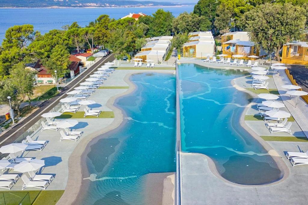 Sea House Shade, Pool & Jacuzzi - Privilege Point Camping & Villas Selce Exterior photo
